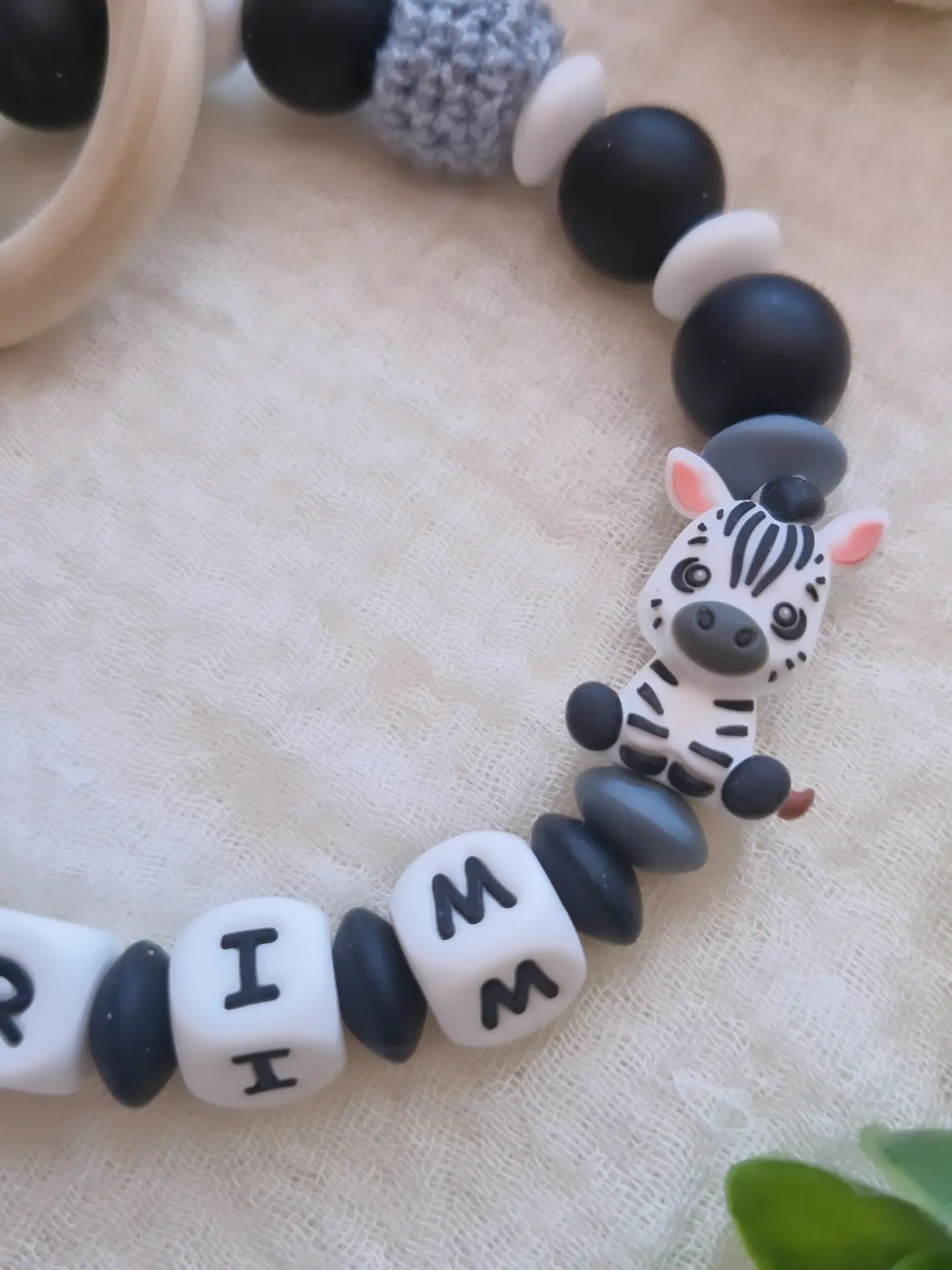 Beißring/ Greifring "MARIM" 🖤 – Bild 3